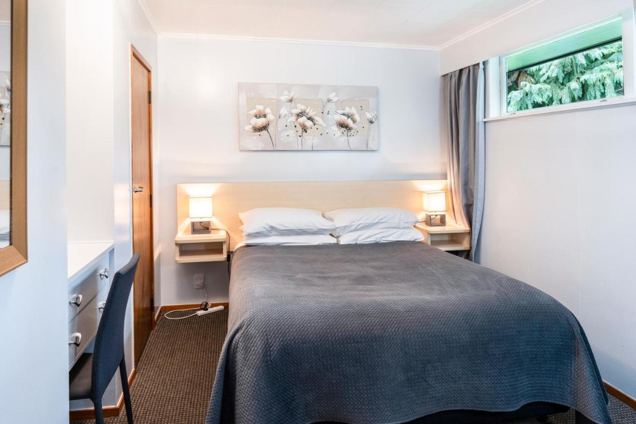 Dunrovin Motel Taupo Room photo