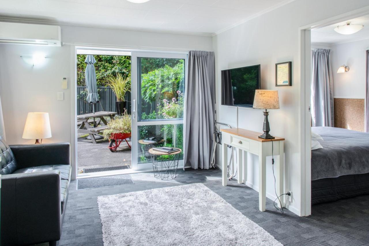Dunrovin Motel Taupo Room photo