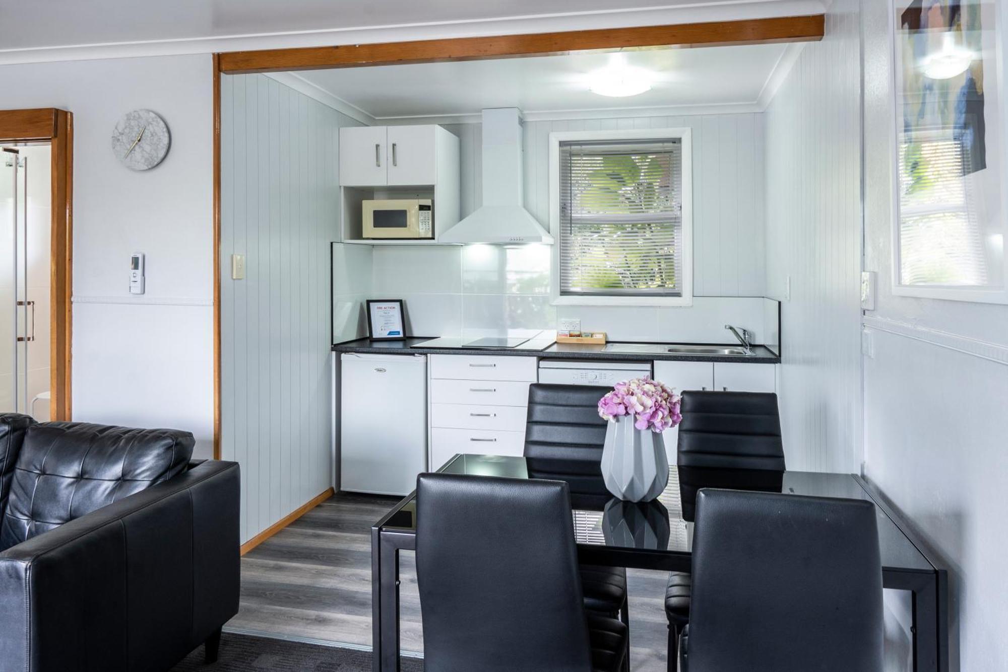 Dunrovin Motel Taupo Room photo