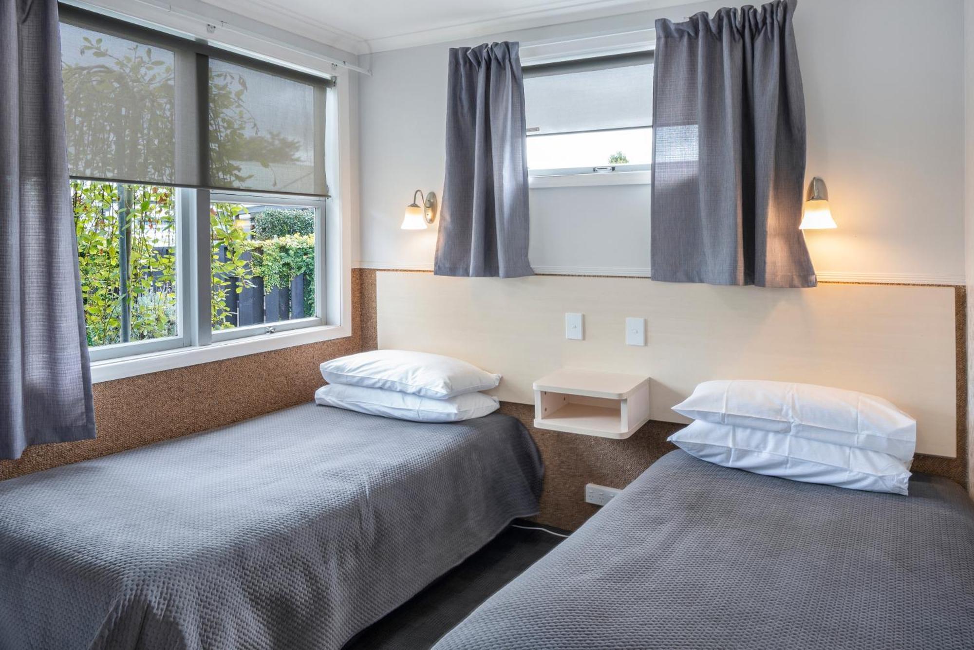 Dunrovin Motel Taupo Room photo