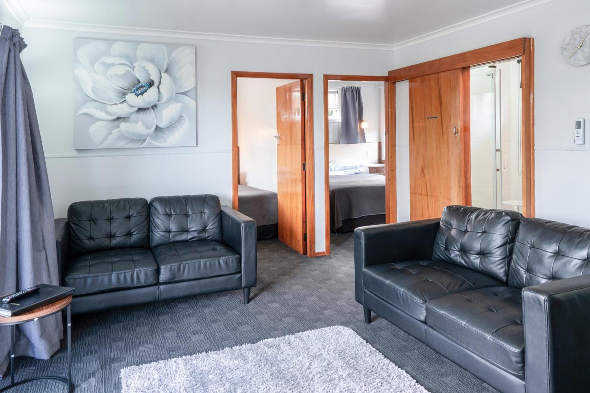Dunrovin Motel Taupo Room photo