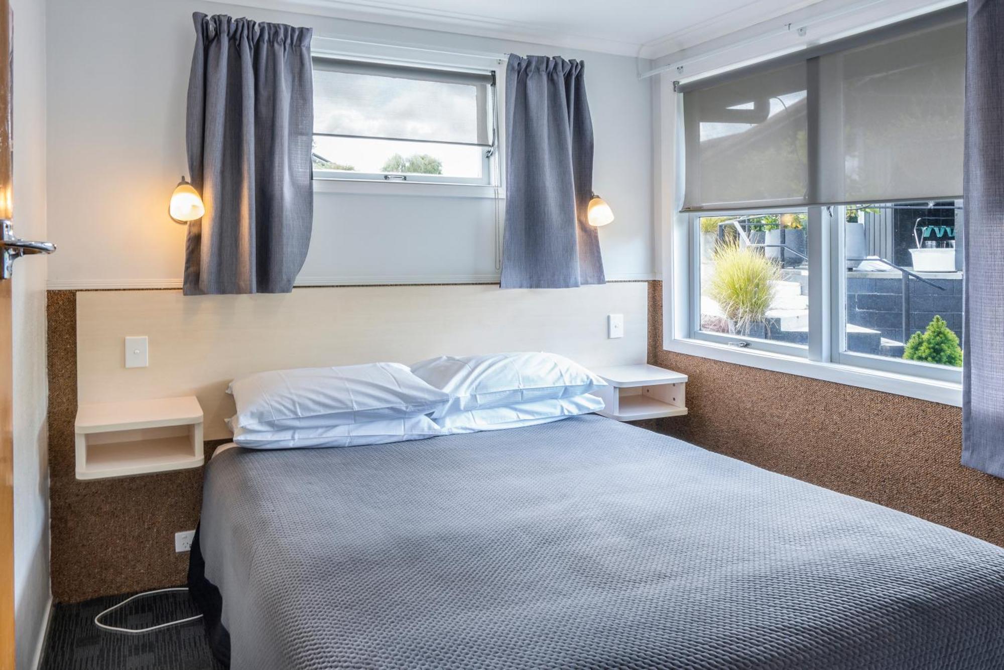Dunrovin Motel Taupo Room photo