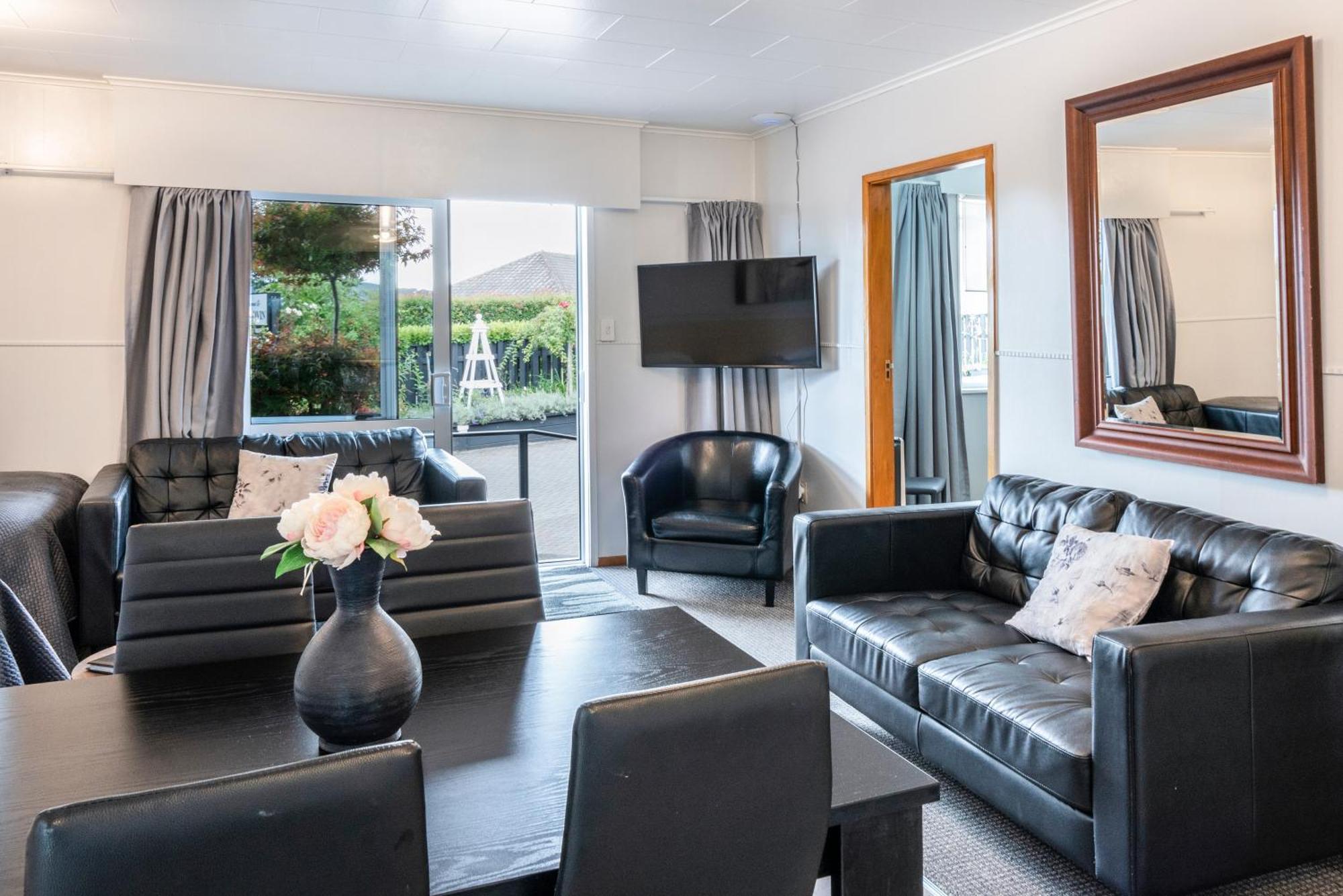 Dunrovin Motel Taupo Room photo